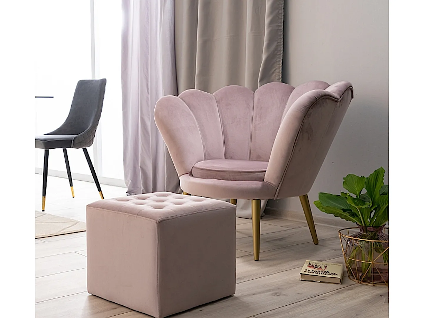 signal-pufa-lori-velvet-3-VV Pufa Lori Velvet